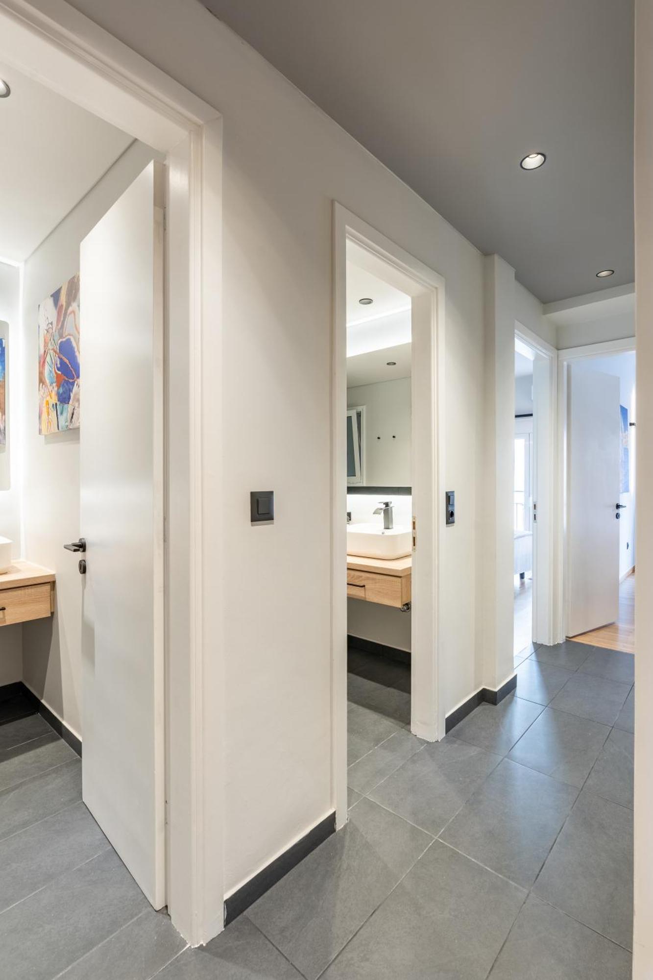 Athena Blue Lux Apartments 2Br 2Ba With City Skyline View, Near Kolonaki 雅典 外观 照片